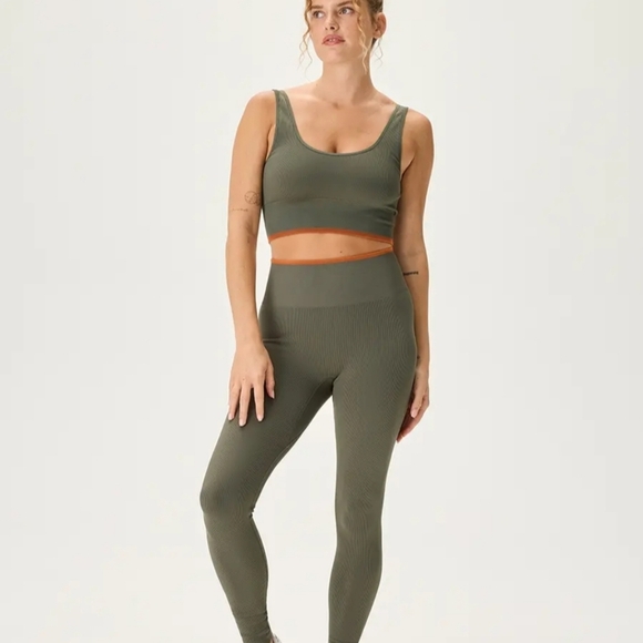 Outdoor Voices Seamless Longline Set In Tea Tree Size Small - Full Set - Picture 1 of 7